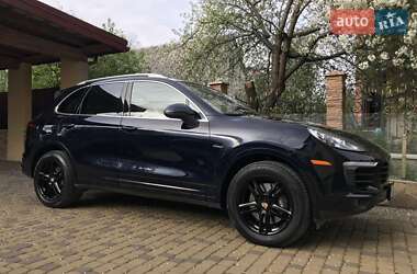 Внедорожник / Кроссовер Porsche Cayenne 2015 в 
