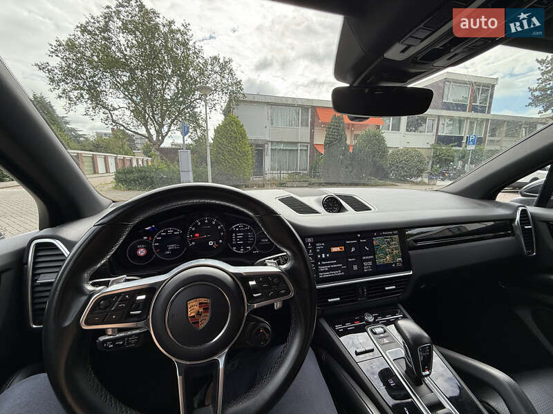 Внедорожник / Кроссовер Porsche Cayenne 2018 в Виннице