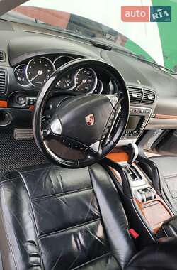 Позашляховик / Кросовер Porsche Cayenne 2003 в 