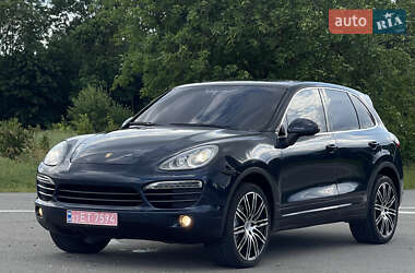 Внедорожник / Кроссовер Porsche Cayenne 2012 в 