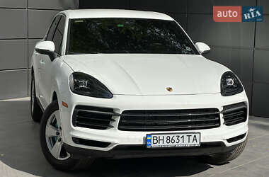 Внедорожник / Кроссовер Porsche Cayenne 2018 в 