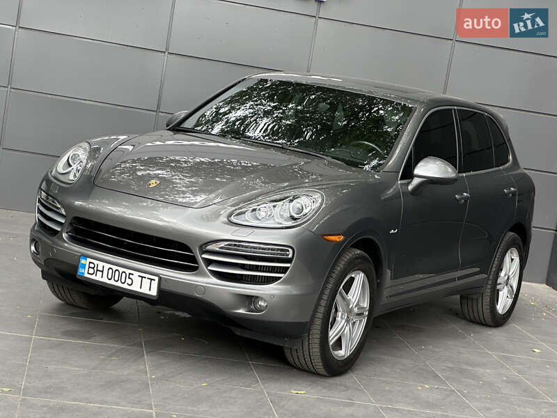 Внедорожник / Кроссовер Porsche Cayenne 2014 в Одессе