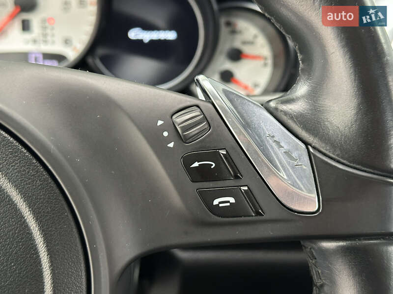 Внедорожник / Кроссовер Porsche Cayenne 2014 в Одессе