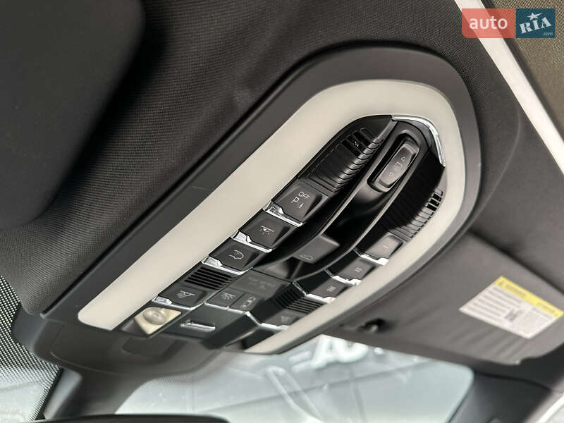 Внедорожник / Кроссовер Porsche Cayenne 2014 в Одессе