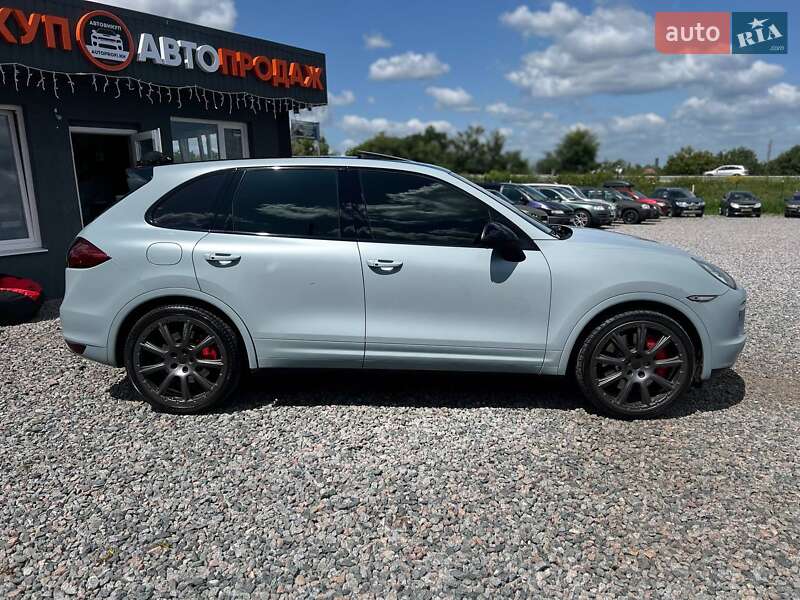 Внедорожник / Кроссовер Porsche Cayenne 2010 в Харькове