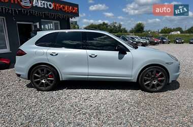 Внедорожник / Кроссовер Porsche Cayenne 2010 в 