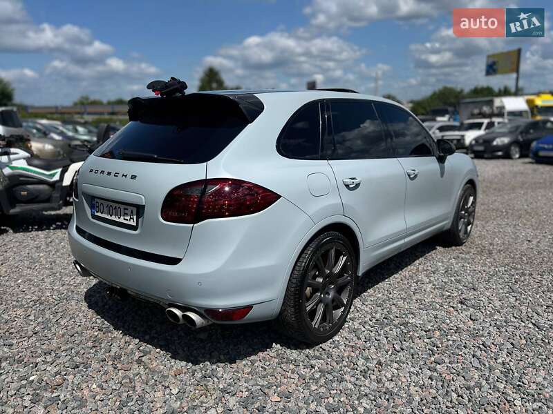 Внедорожник / Кроссовер Porsche Cayenne 2010 в Харькове
