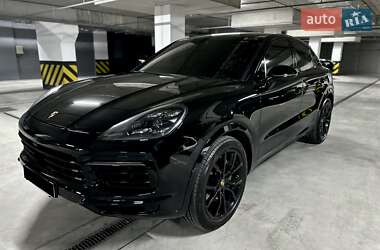 Внедорожник / Кроссовер Porsche Cayenne 2019 в 