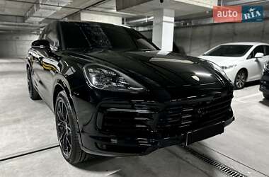 Внедорожник / Кроссовер Porsche Cayenne 2019 в 