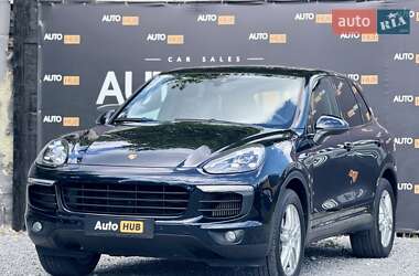 Внедорожник / Кроссовер Porsche Cayenne 2016 в 
