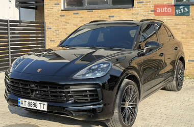 Внедорожник / Кроссовер Porsche Cayenne 2021 в 
