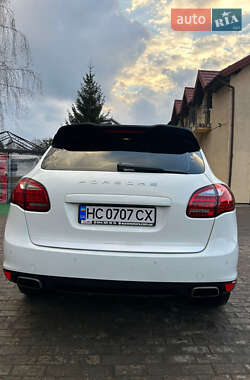 Внедорожник / Кроссовер Porsche Cayenne 2013 в 