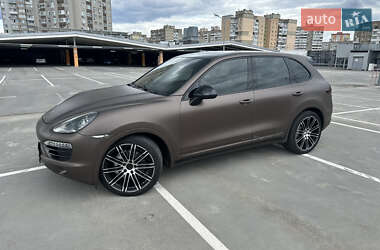 Позашляховик / Кросовер Porsche Cayenne 2010 в 