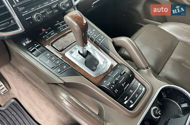 Позашляховик / Кросовер Porsche Cayenne 2010 в 