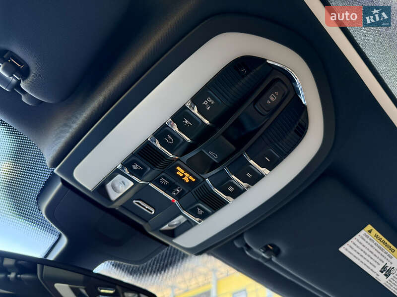 Внедорожник / Кроссовер Porsche Cayenne 2015 в Тернополе