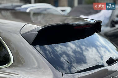 Внедорожник / Кроссовер Porsche Cayenne 2010 в 