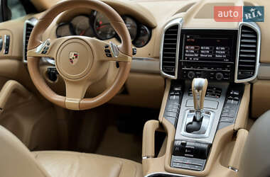 Внедорожник / Кроссовер Porsche Cayenne 2010 в 