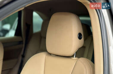 Внедорожник / Кроссовер Porsche Cayenne 2010 в 