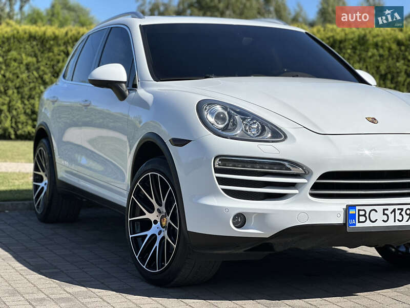 Внедорожник / Кроссовер Porsche Cayenne 2012 в Львове
