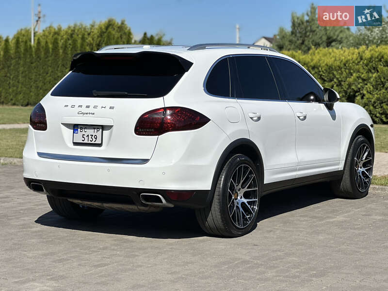 Внедорожник / Кроссовер Porsche Cayenne 2012 в Львове