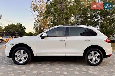 Внедорожник / Кроссовер Porsche Cayenne 2011 в 