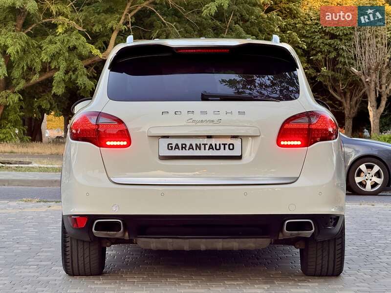 Позашляховик / Кросовер Porsche Cayenne 2011 в Одесі фото 12 Позашляховик / Кросовер Porsche Cayenne 2011 в Одесі