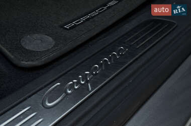 Внедорожник / Кроссовер Porsche Cayenne 2011 в 