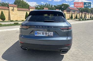 Позашляховик / Кросовер Porsche Cayenne 2018 в 