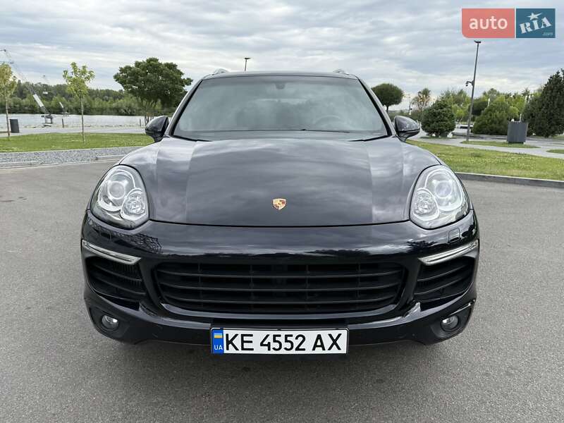 Внедорожник / Кроссовер Porsche Cayenne 2015 в Днепре