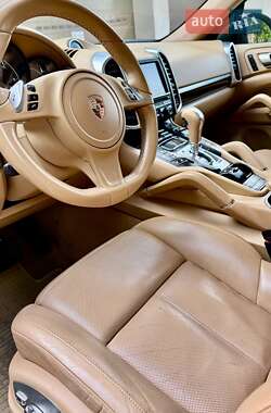 Внедорожник / Кроссовер Porsche Cayenne 2013 в Днепре