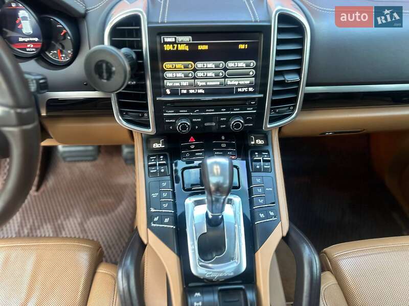 Внедорожник / Кроссовер Porsche Cayenne 2012 в Ивано-Франковске