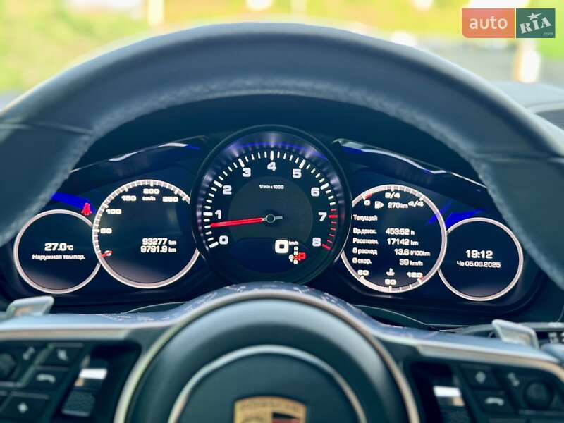 Внедорожник / Кроссовер Porsche Cayenne 2018 в Киеве