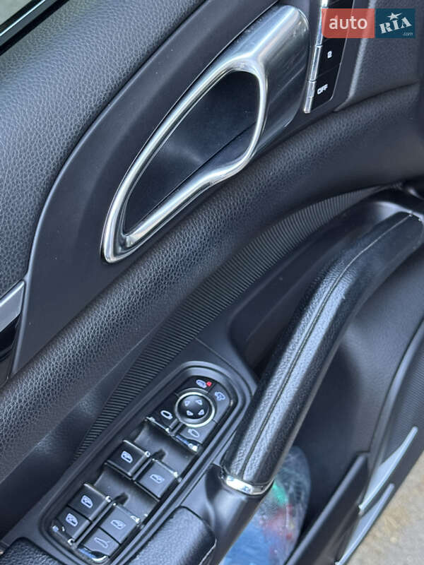 Позашляховик / Кросовер Porsche Cayenne 2011 в Тернополі