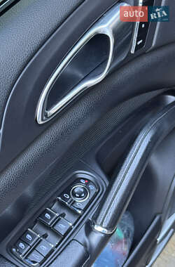 Внедорожник / Кроссовер Porsche Cayenne 2011 в 