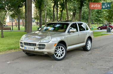 Внедорожник / Кроссовер Porsche Cayenne 2005 в 
