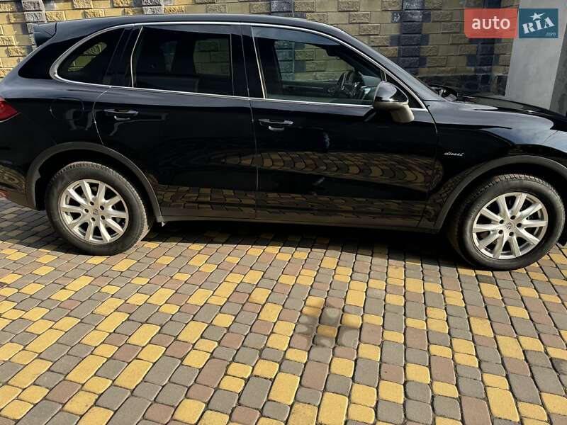 Позашляховик / Кросовер Porsche Cayenne 2012 в Горохові