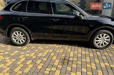 Внедорожник / Кроссовер Porsche Cayenne 2012 в 