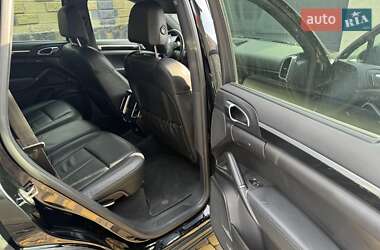 Внедорожник / Кроссовер Porsche Cayenne 2012 в 