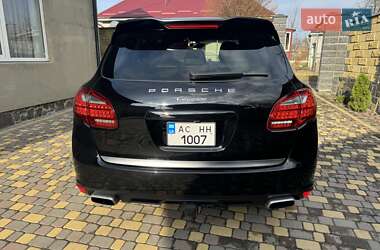 Внедорожник / Кроссовер Porsche Cayenne 2012 в 