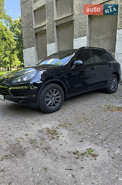 Внедорожник / Кроссовер Porsche Cayenne 2011 в 