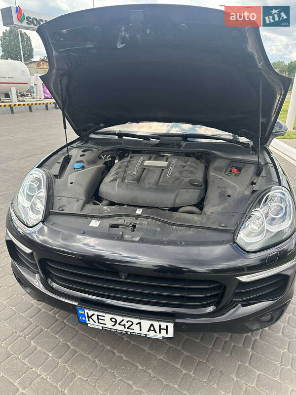 Внедорожник / Кроссовер Porsche Cayenne 2016 в Днепре фото 6 Внедорожник / Кроссовер Porsche Cayenne 2016 в Днепре
