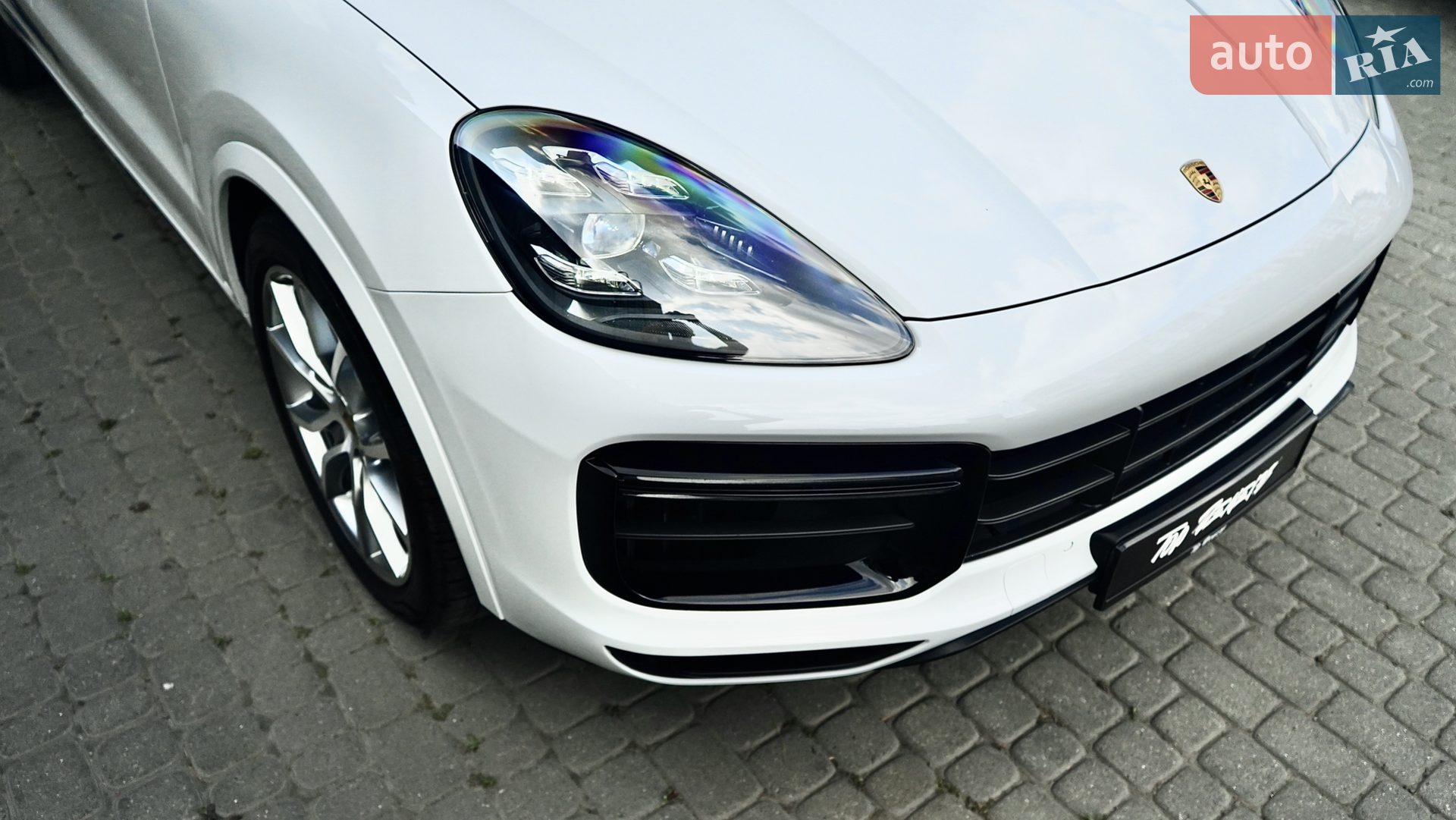 2020 Porsche Cayenne - мініатюра 3