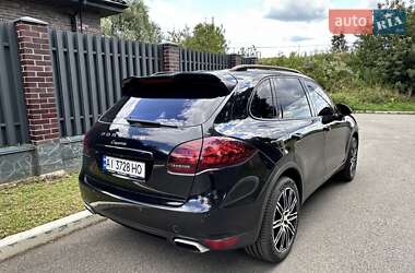 Позашляховик / Кросовер Porsche Cayenne 2012 в 