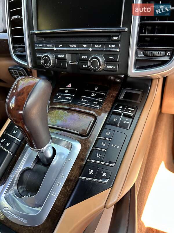 Внедорожник / Кроссовер Porsche Cayenne 2012 в Киеве фото 15 Внедорожник / Кроссовер Porsche Cayenne 2012 в Киеве