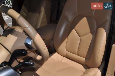 Внедорожник / Кроссовер Porsche Cayenne 2012 в 