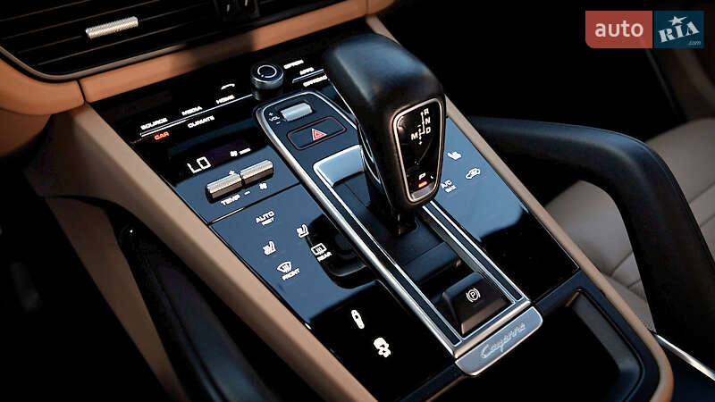 Позашляховик / Кросовер Porsche Cayenne 2018 в Києві