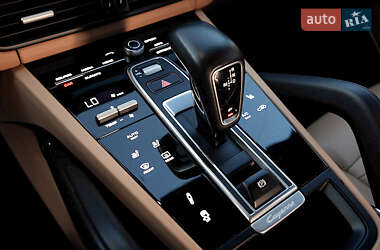Позашляховик / Кросовер Porsche Cayenne 2018 в 