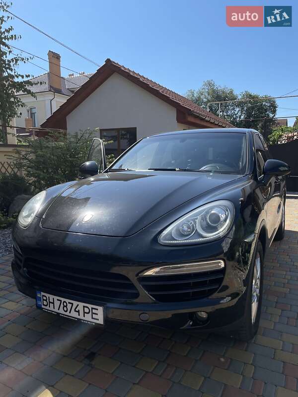 Внедорожник / Кроссовер Porsche Cayenne 2014 в Одессе