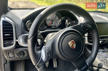 Позашляховик / Кросовер Porsche Cayenne 2011 в 