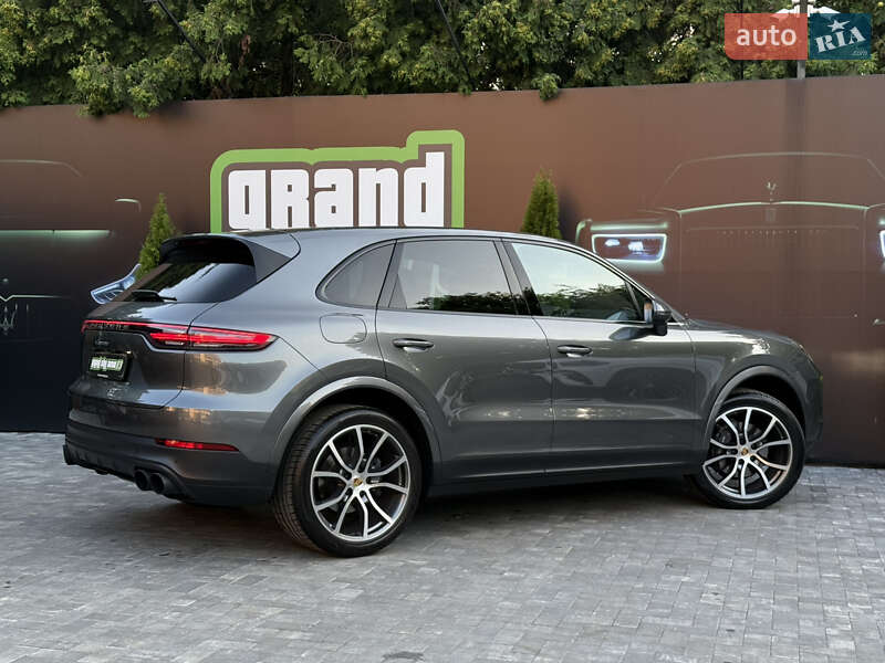 Внедорожник / Кроссовер Porsche Cayenne 2019 в Киеве